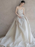 Vintage Ball Gown Strapless Lace White Wedding Dresses HZ1024