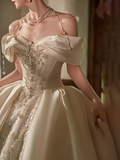 Luxury Ball Gown Off The Shoulder Neckline Short Sleeves Lace Wedding Dress HZ1024