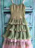 Vintage Ball Gown Spaghetti Straps Green Lace Prom Dresses Evening Gowns With Layers Ruffles HZ1024