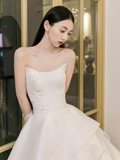 Eelgant Ball Gown Strapless Satin Applique With Gloves Long Wedding Dresses HZ1024