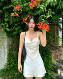 Elegant A Line Spaghetti Straps Satin Short Homecoming Dress 17th Birthday Outfits HZ1024